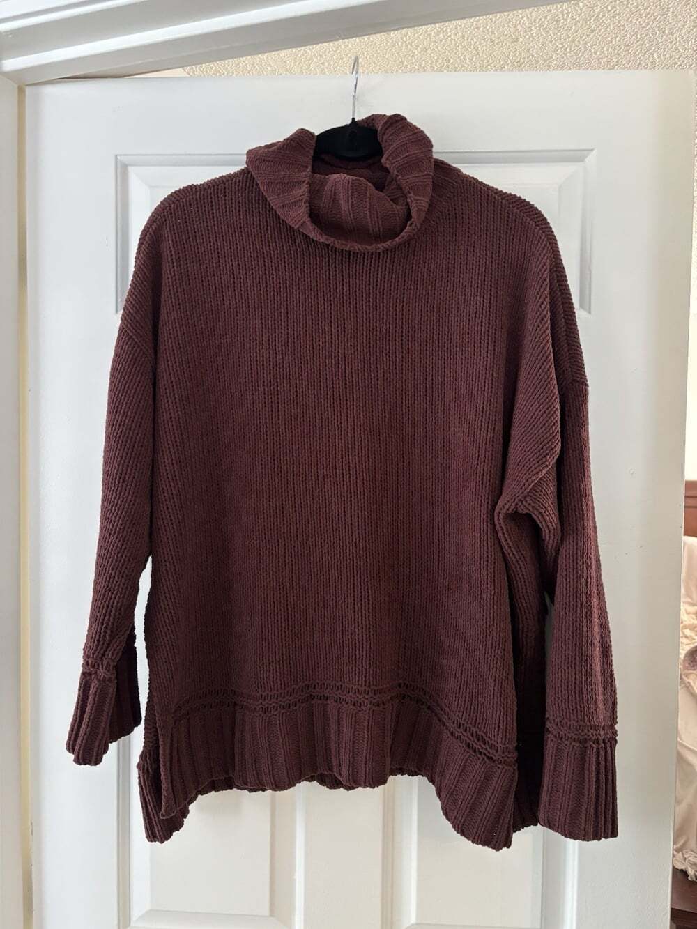 Aerie Burgundy Ribbed Cowl Neck  Pullover Sweater Long Sleeve Women's M